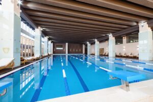Premium Wellness Institute - piscina interioara (2)
