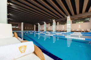 Premium Wellness Institute - piscina interioara (3)